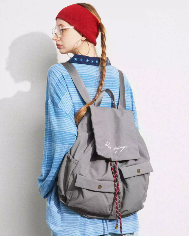 Momogigi Water-Resistant Nylon Large-Capacity Backpack