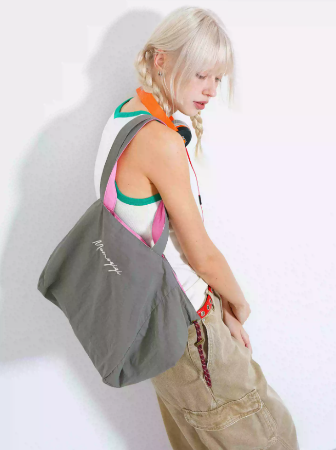 Momogigi Vintage Contrast Nylon Reversible Tote Bag