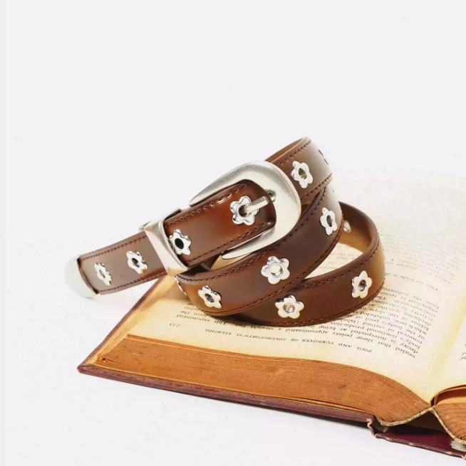 Momogigi Two-Tone Distressed Leather Belt